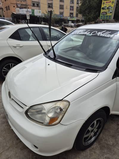 Toyota Platz 2005