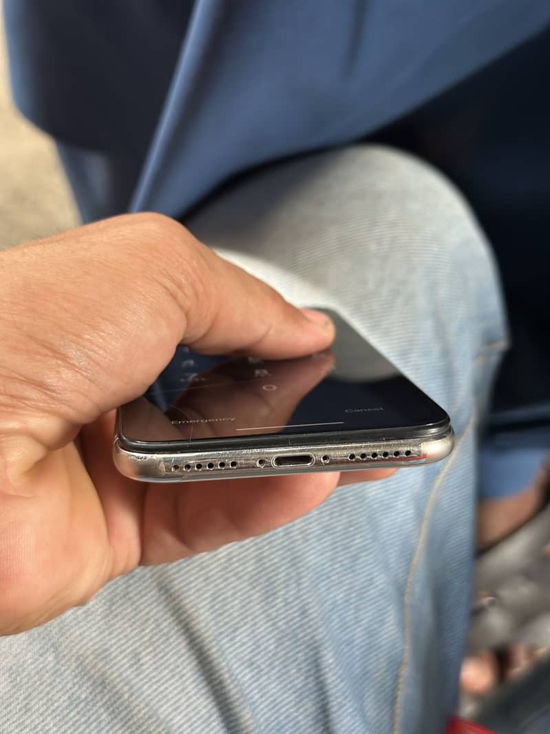 Apple iPhone X 0