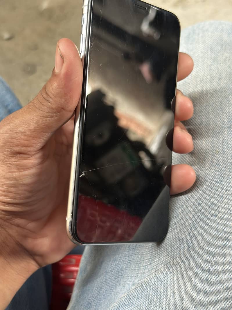Apple iPhone X 6