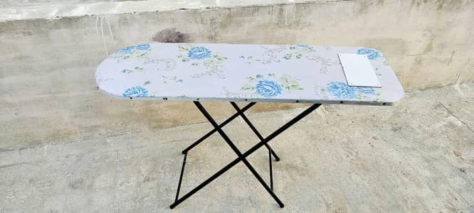 Adjustable foldable Iron stand -medium size