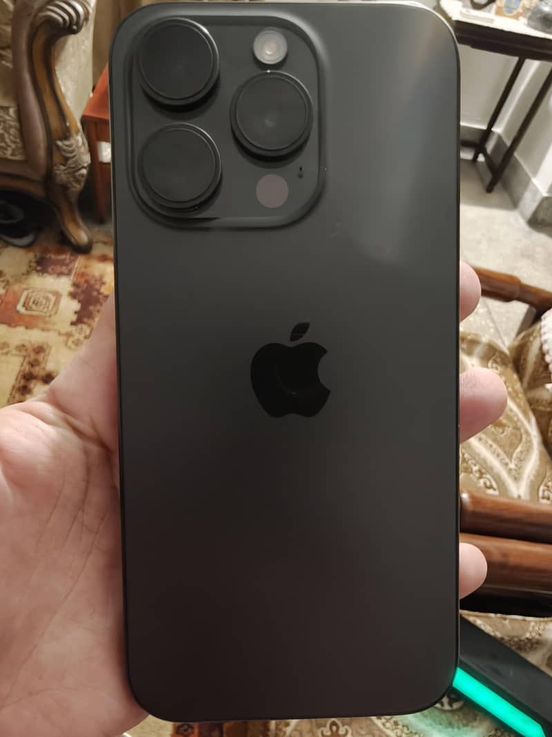 Apple iPhone 15 Pro 1