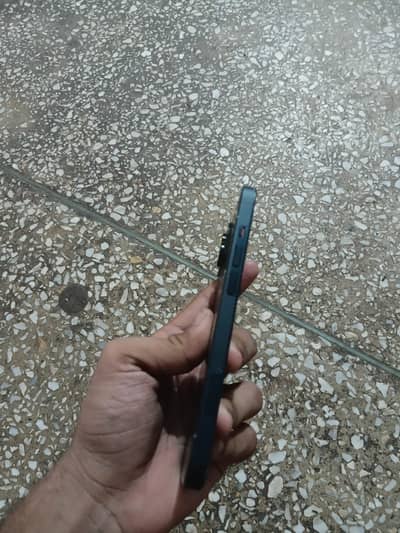 Apple iPhone 14