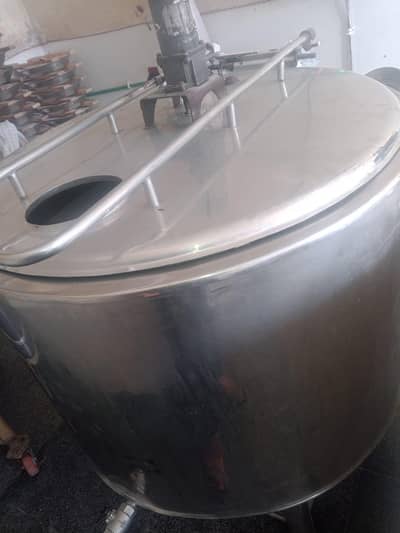 Milk chiller