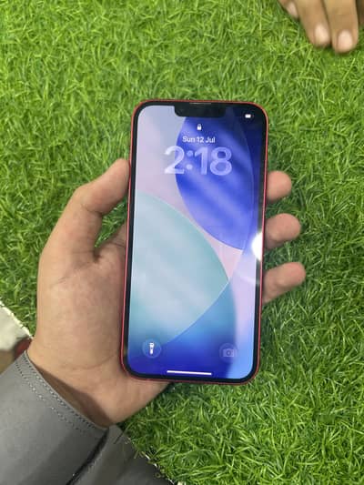 Apple iPhone 13
