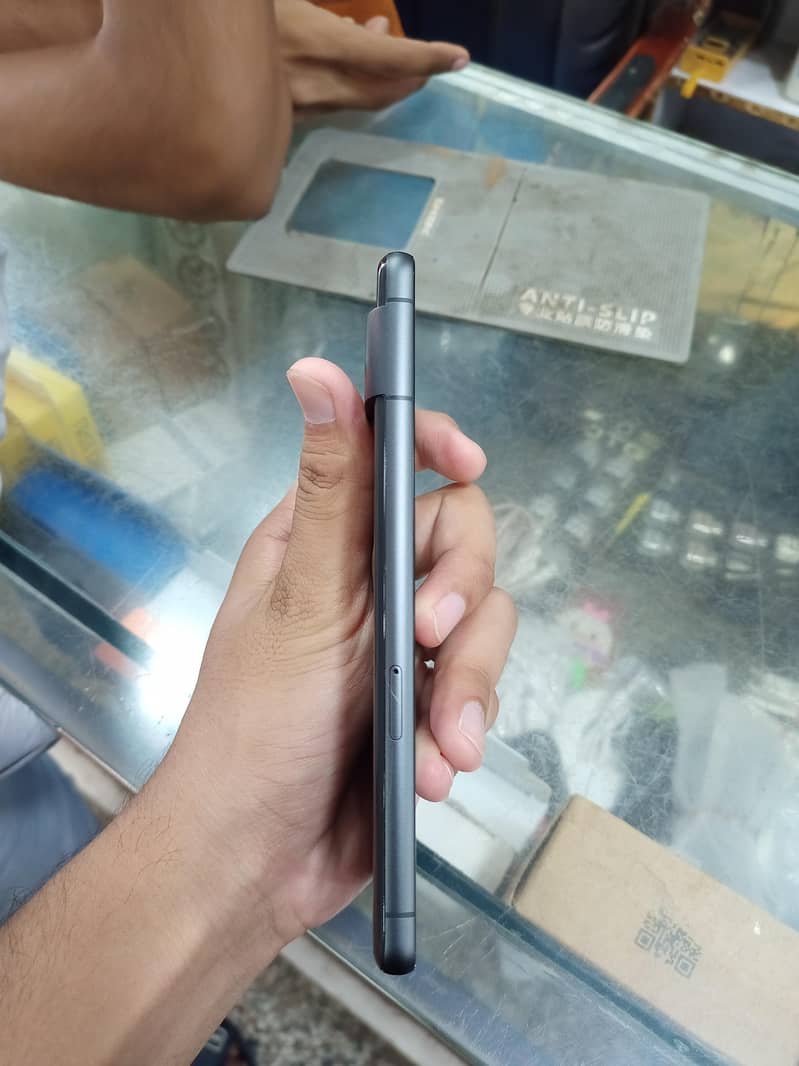 Google Pixel 7 3