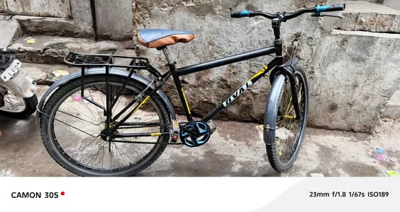 24inch cycle ha aloy rim ha sang nahi lagna saaf ha 03024050979