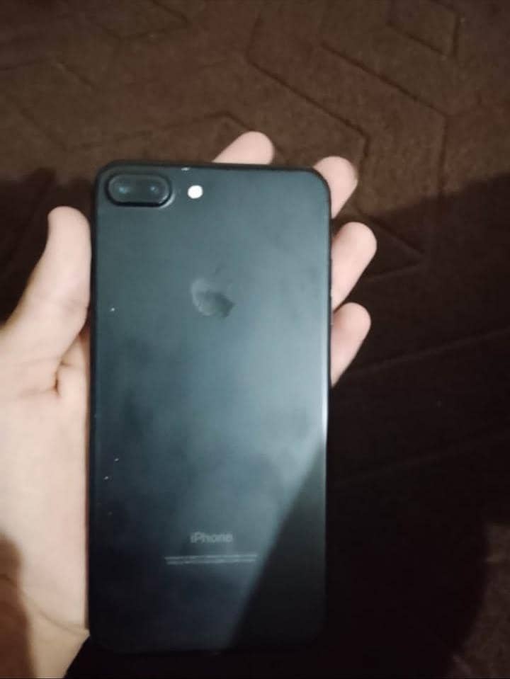 Apple iPhone 7 Plus 2