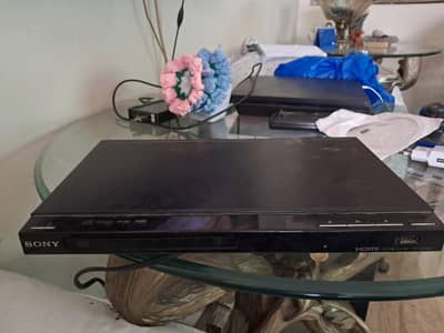Sony DVP-SR700HP CD/DVD Player