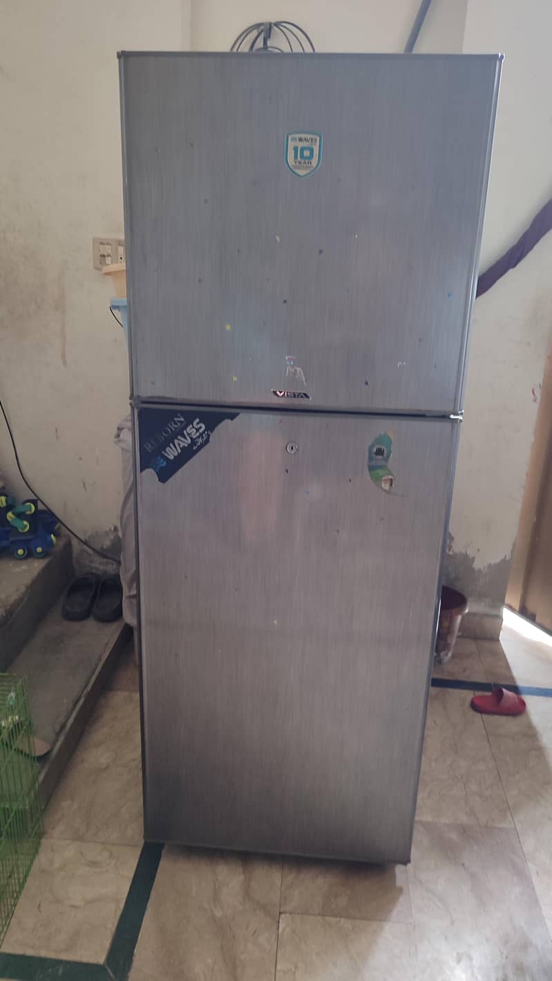 waves Refrigerator Super Condition 0