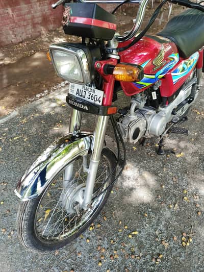 Honda 70 2024 model for sell  03247678712