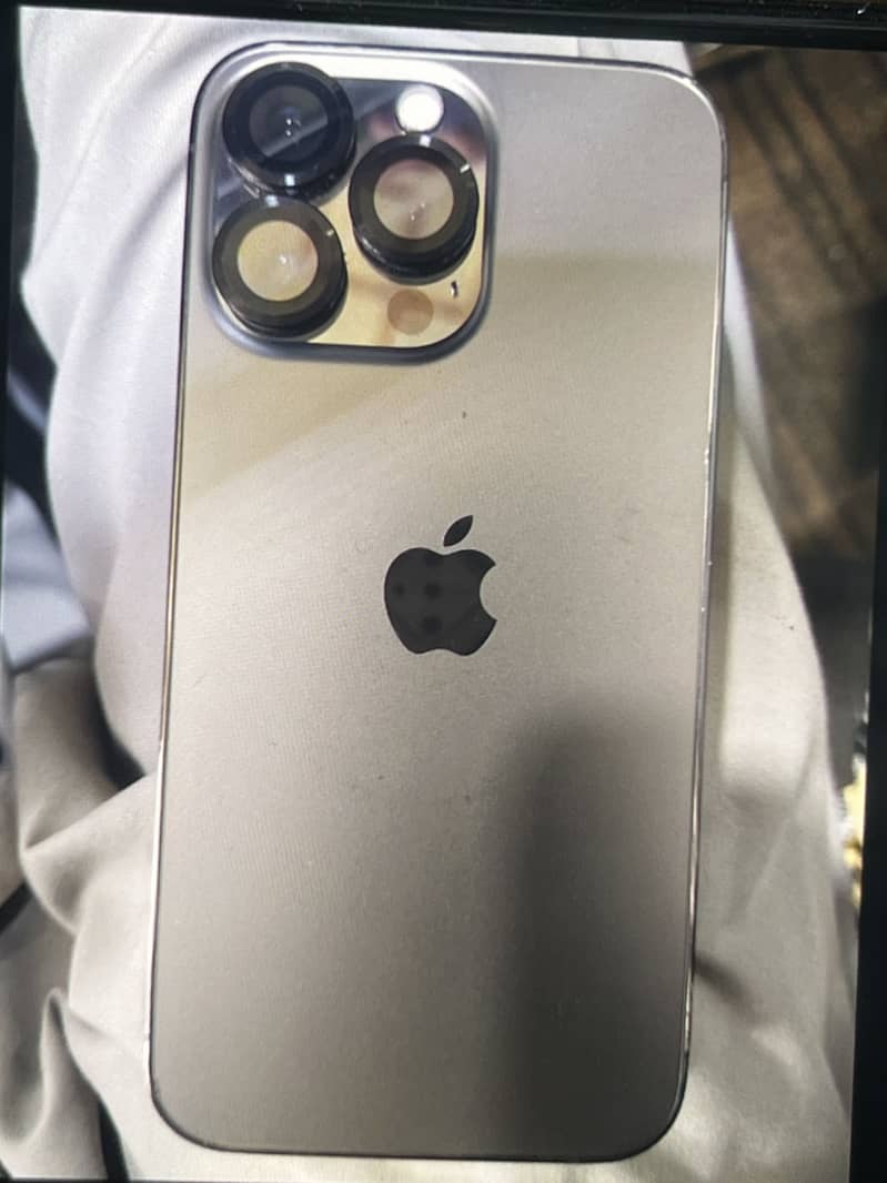 Apple iPhone 13 Pro 0
