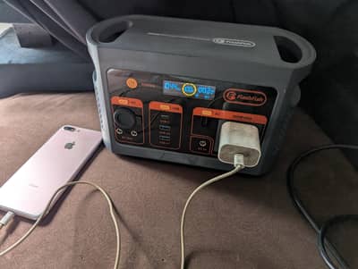 Flashfish powerstation powerbank inverter lithium battery inside 300w