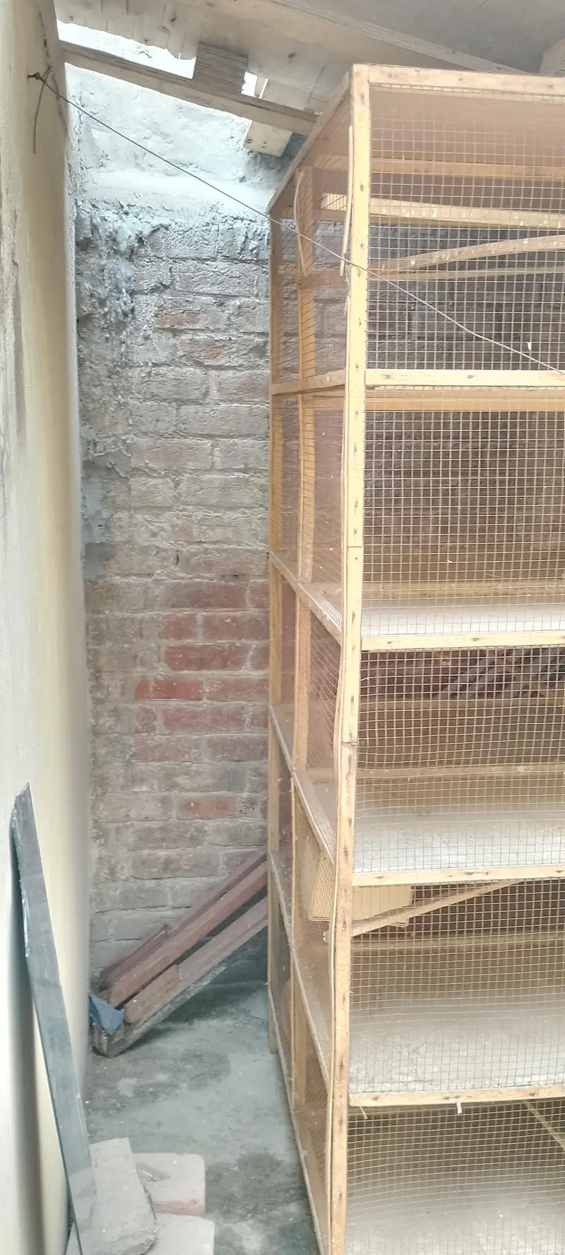 wooden cage — photo 3