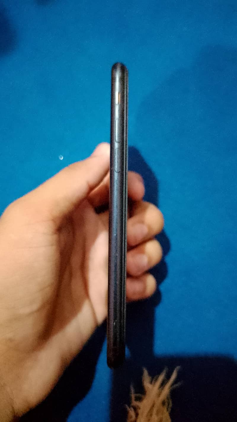 Apple iPhone 7 2