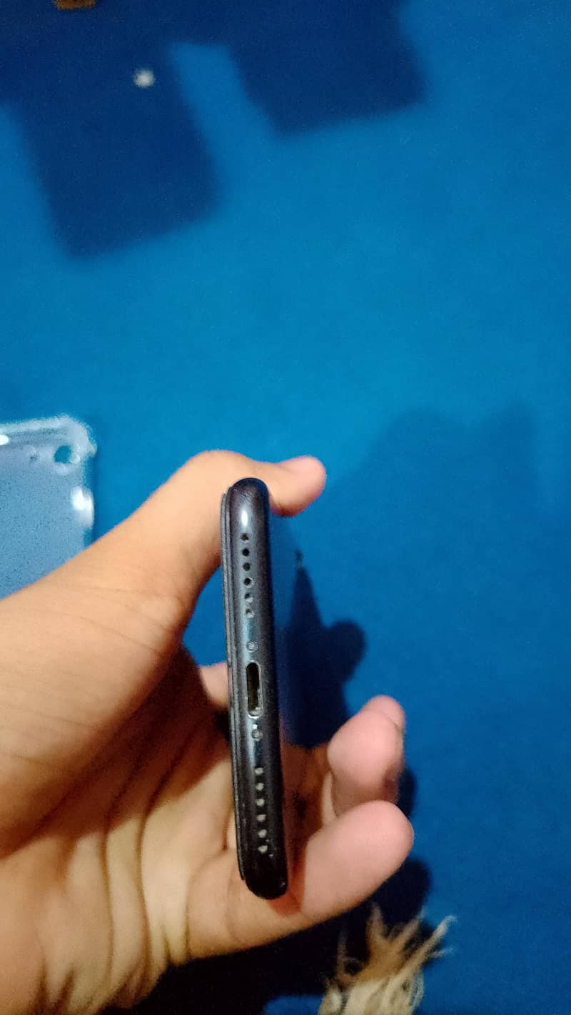Apple iPhone 7 4