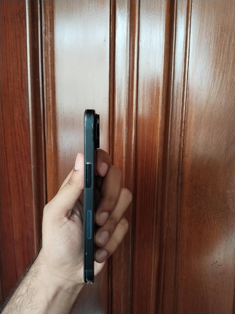Apple iPhone 14 5