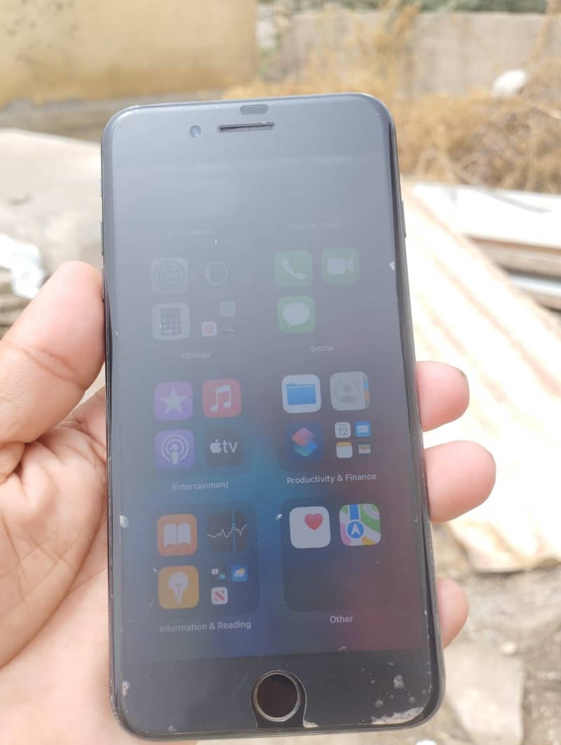 Apple iPhone 7 Plus 3