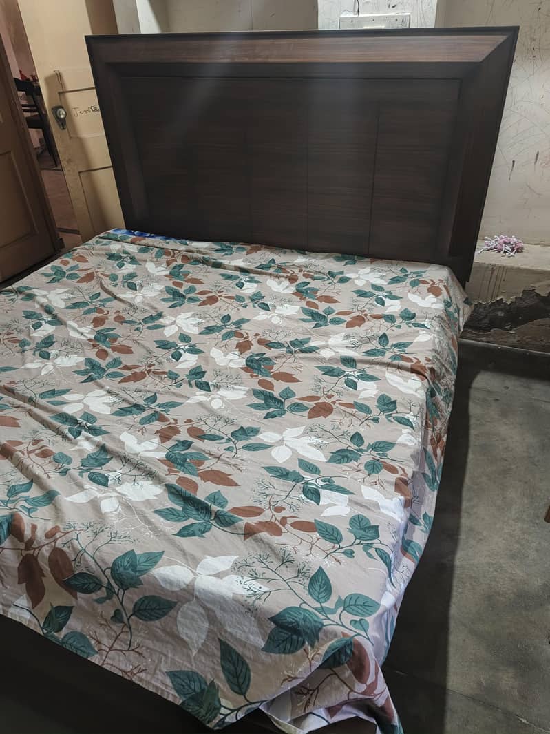 King Size Bed 0