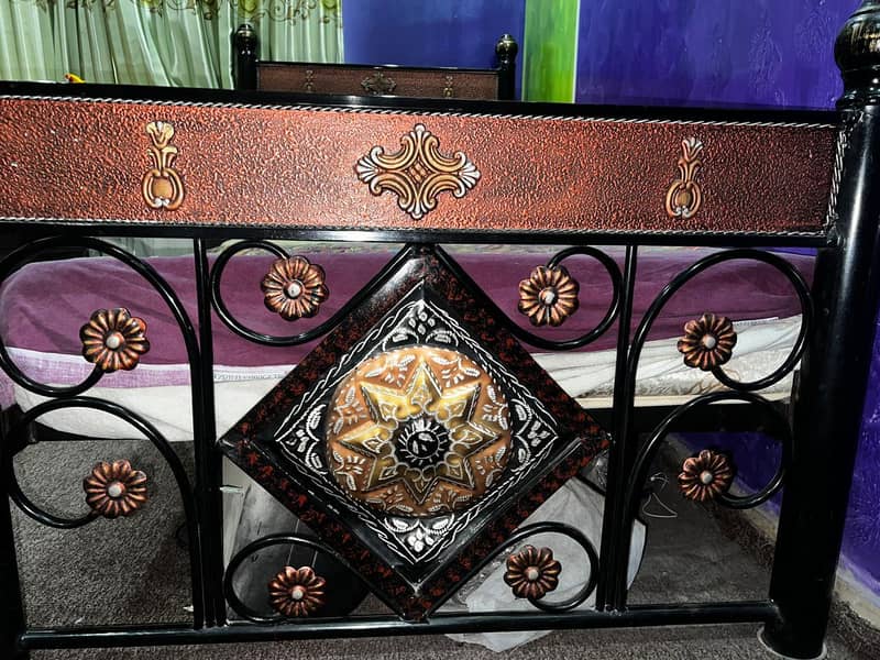 iron bed 1