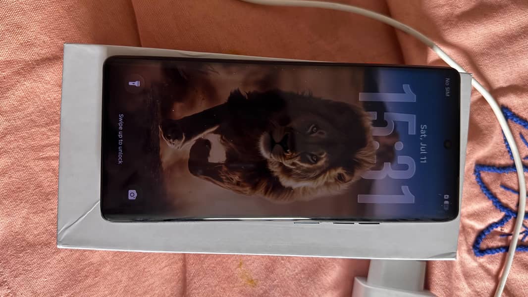 Tecno CAMON 40 Pro 4