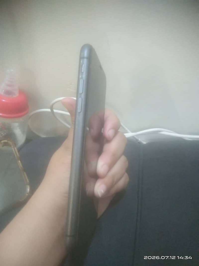 Apple iPhone 11 2