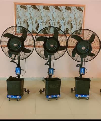 Mist fans and 20 fans available