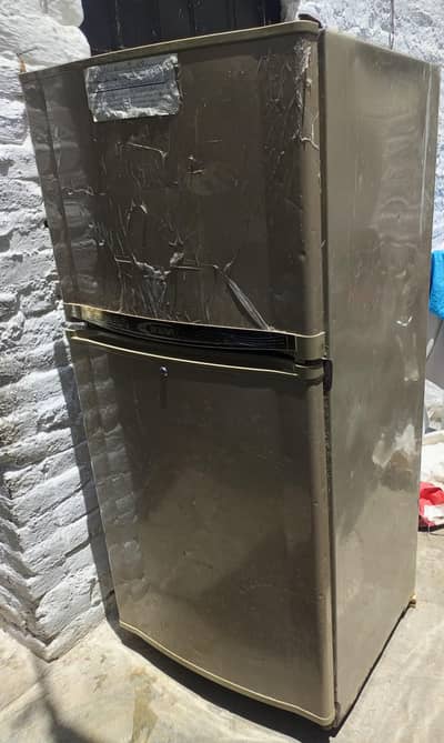 waves full size fridge