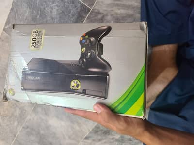 Xbox 360 250GB Console – Good Condition 