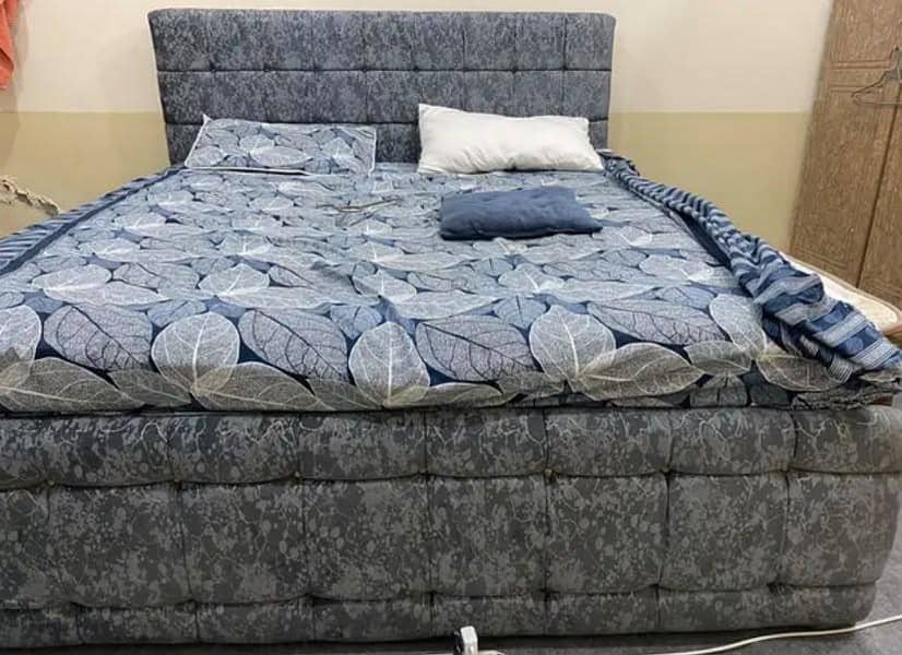 king size bed 1