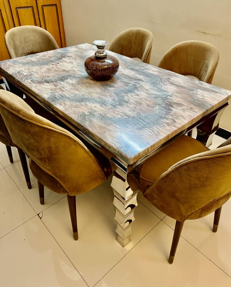 Dining Table 6 seater 0
