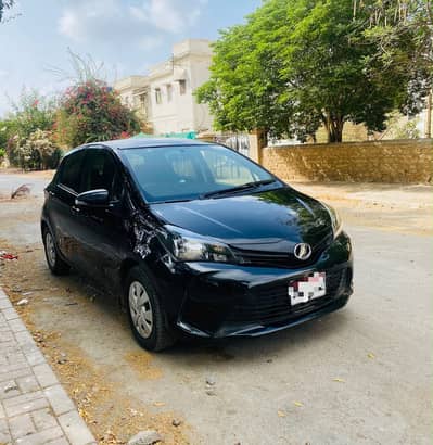Toyota Vitz 2015