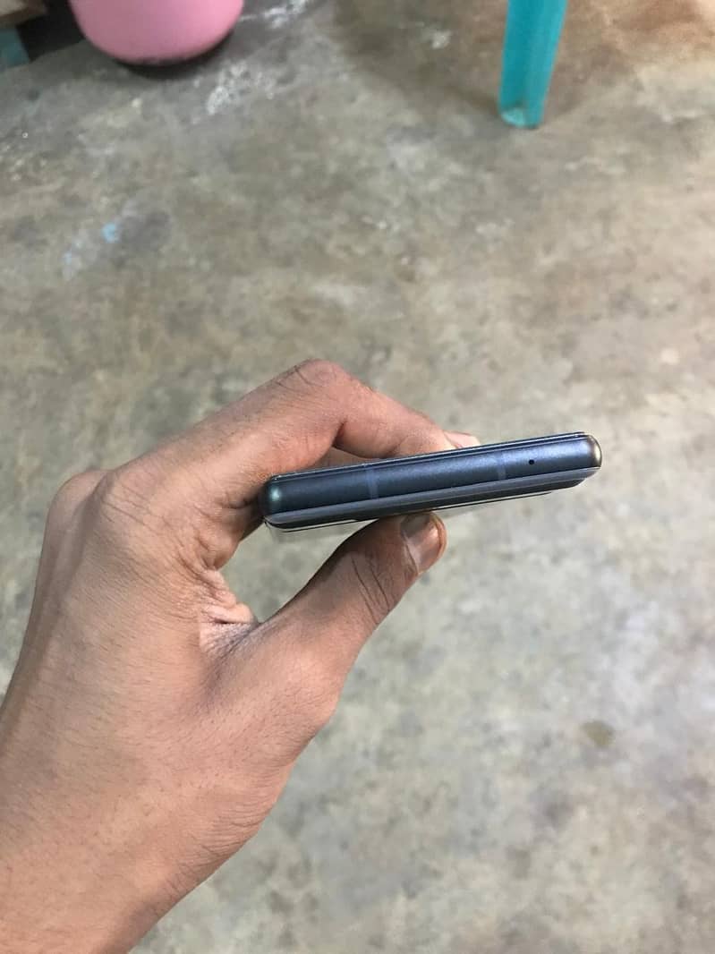 Google Pixel 6a 5