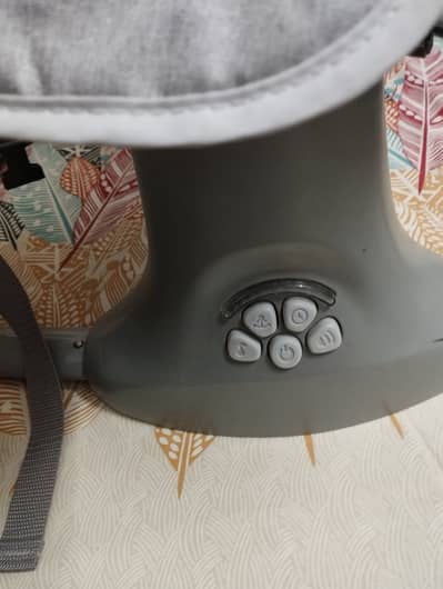Baby electric swing