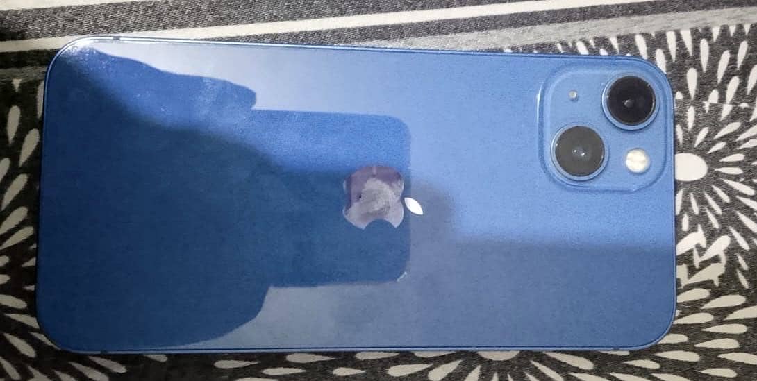 Apple iPhone 13 1