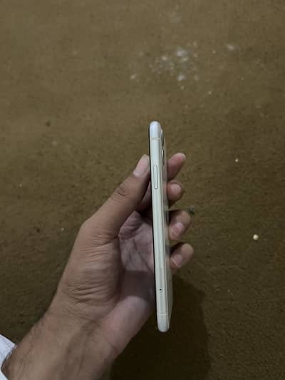 iPhone 11 PTA 03326540550