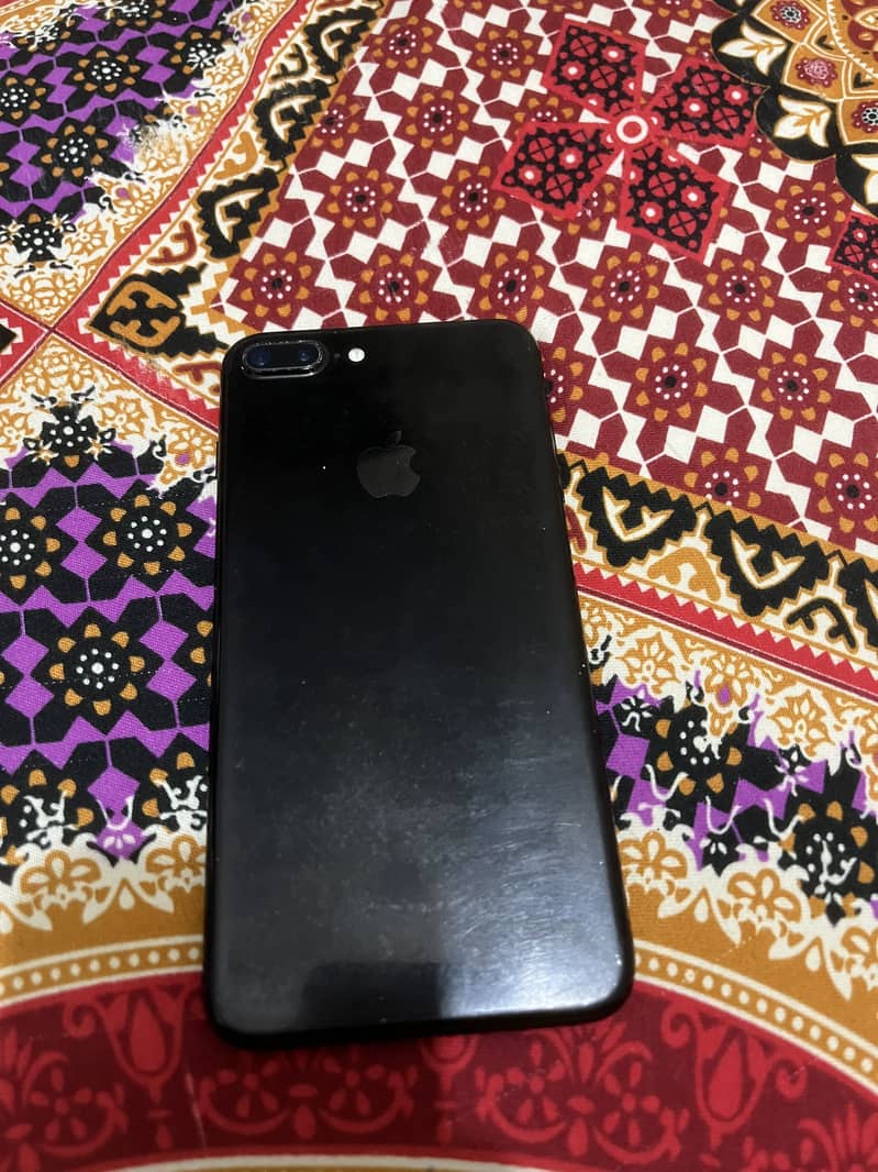 Apple iPhone 7 Plus 5