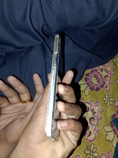 OPPO A37