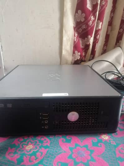 New condition Dell optiplex Cpu and monitor with Wiers (Urgent Sale)