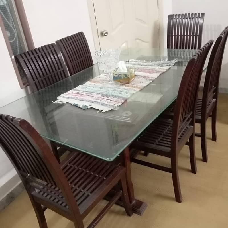 Dinning table 0