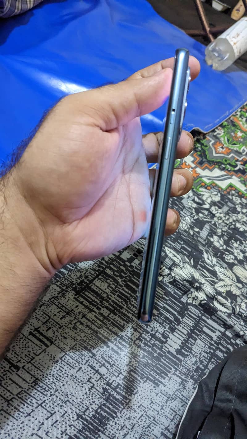 One Plus 9 4