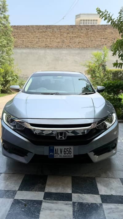 Honda Civic Oriel 1.8 i-VTEC CVT 2017