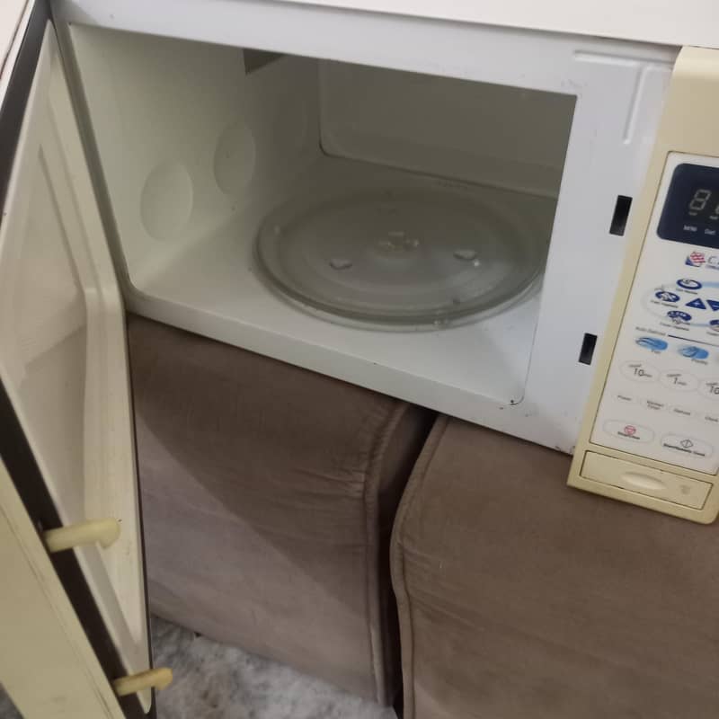 microwave 1