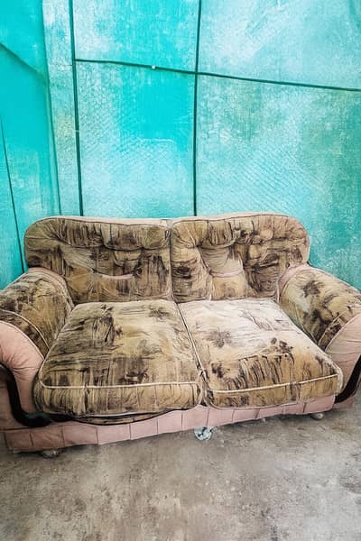 2 Seater Sofa | Comfortable | Good Condition