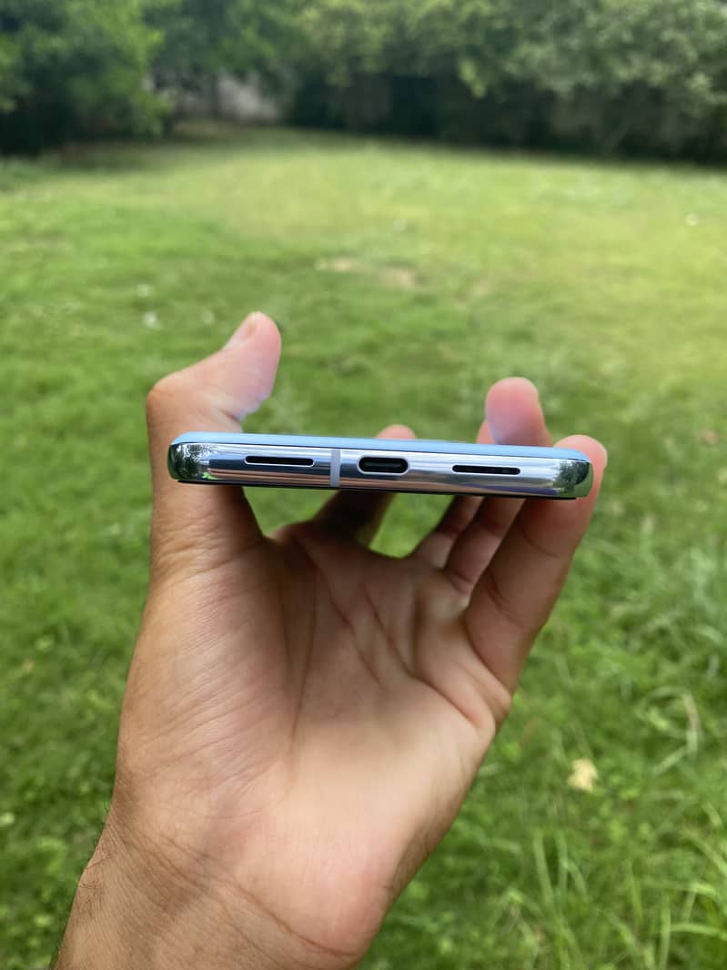 Google Pixel 8 Pro 2