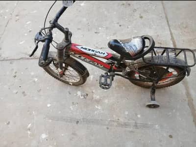 cycle bahut achi hai our ap k samna hai
