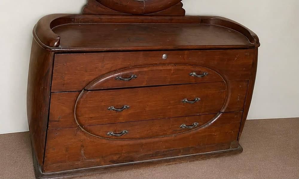 Dressing table 1