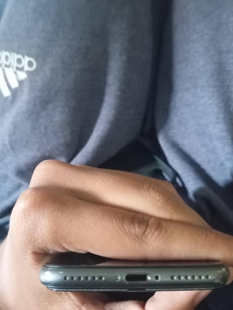 Apple iPhone 8 1