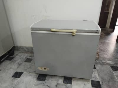 single door medium size waves deep freezer in perfect working conditio
