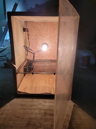 Incubator 30 to 36 Eggs