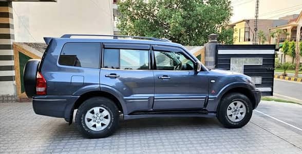 Mitsubishi Pajero 2007